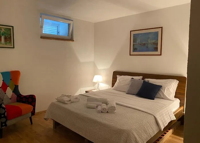 Mediterranea מורטר